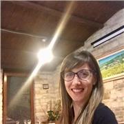 Laureata in Biologia, insegnante di Scienze e Matematica, impartisce lezioni di Scienze e Matematica ad alunni delle classi medie e superiori